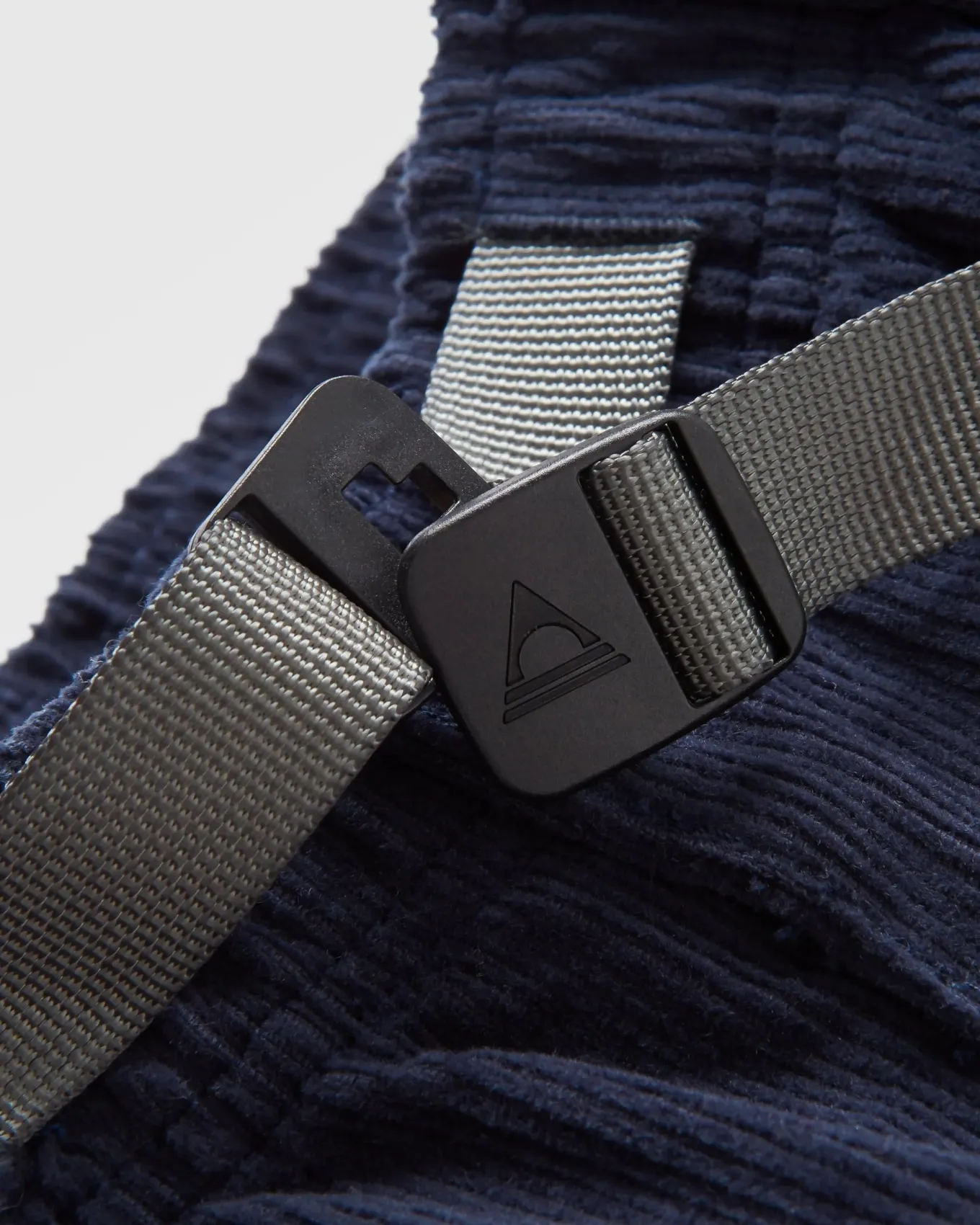 Adventurer Cordhose - Dunkles Marineblau