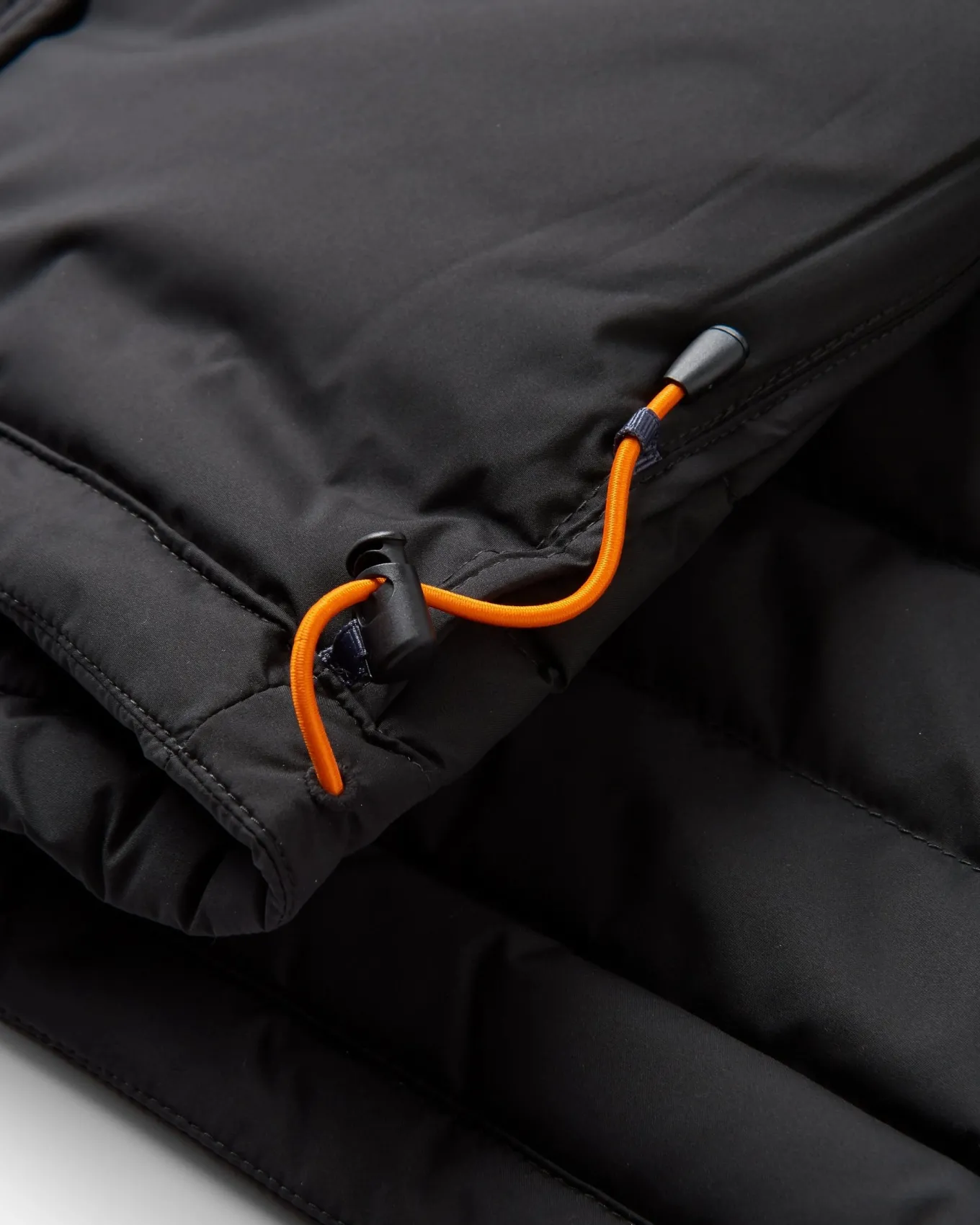 Ashland Down Recyceltes Top - Schwarz