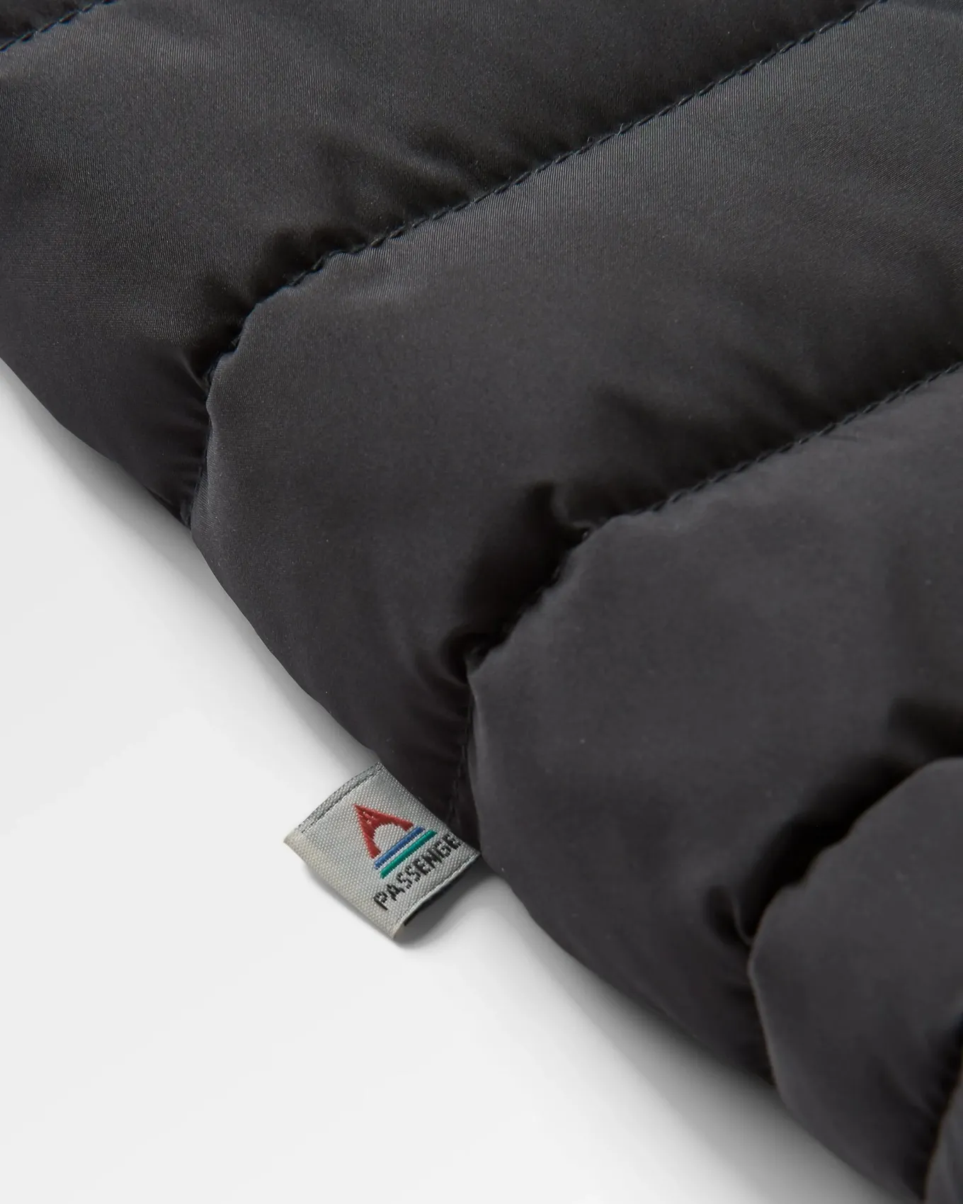 Ashland Down Recyceltes Top - Schwarz