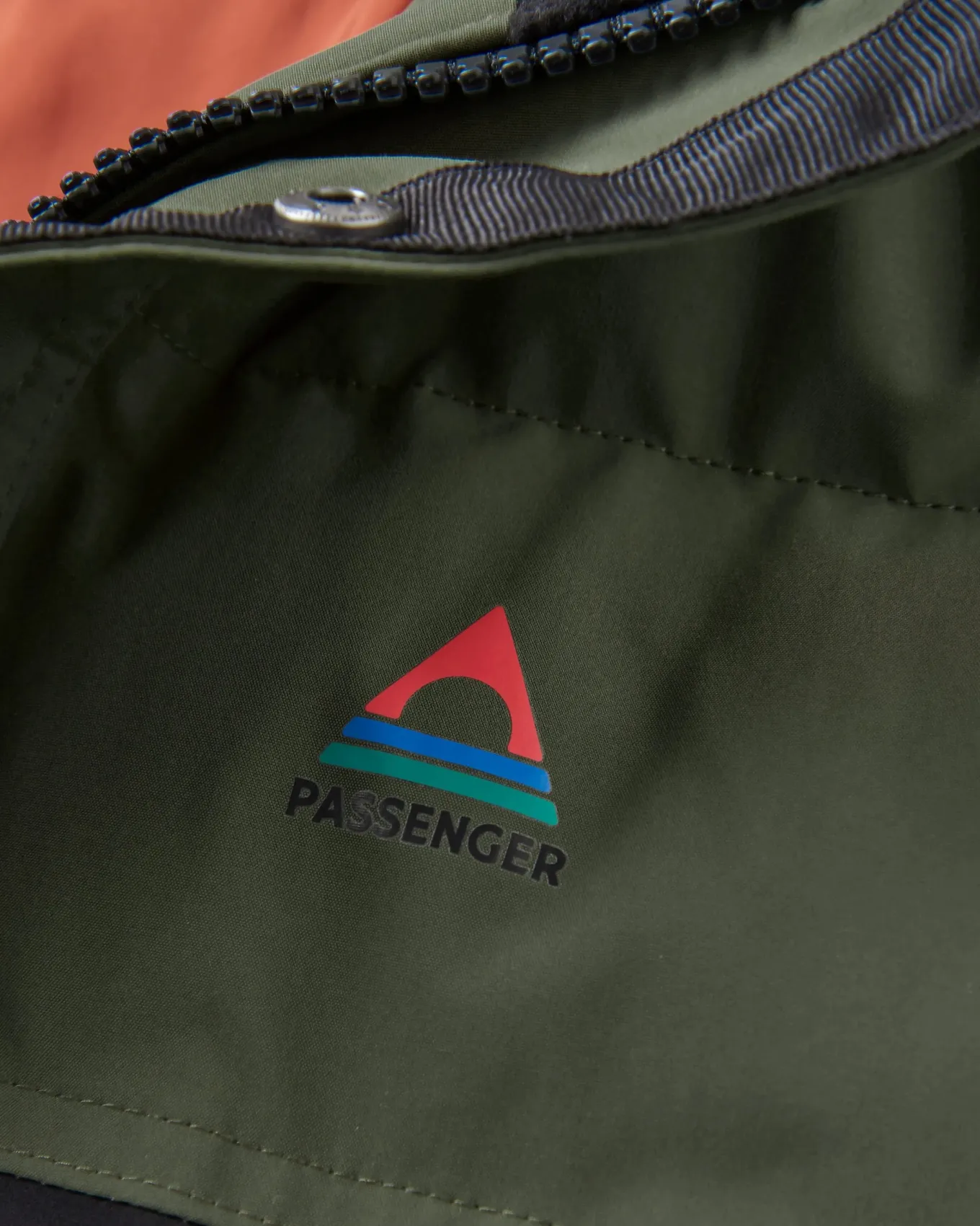 Baltic recyceltes Top - Schwarz/Khaki