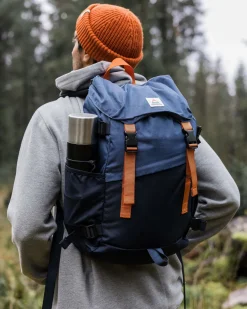 Boondocker Recycelter 26L Rucksack - Dunkles Denim/ Tiefes Marineblau