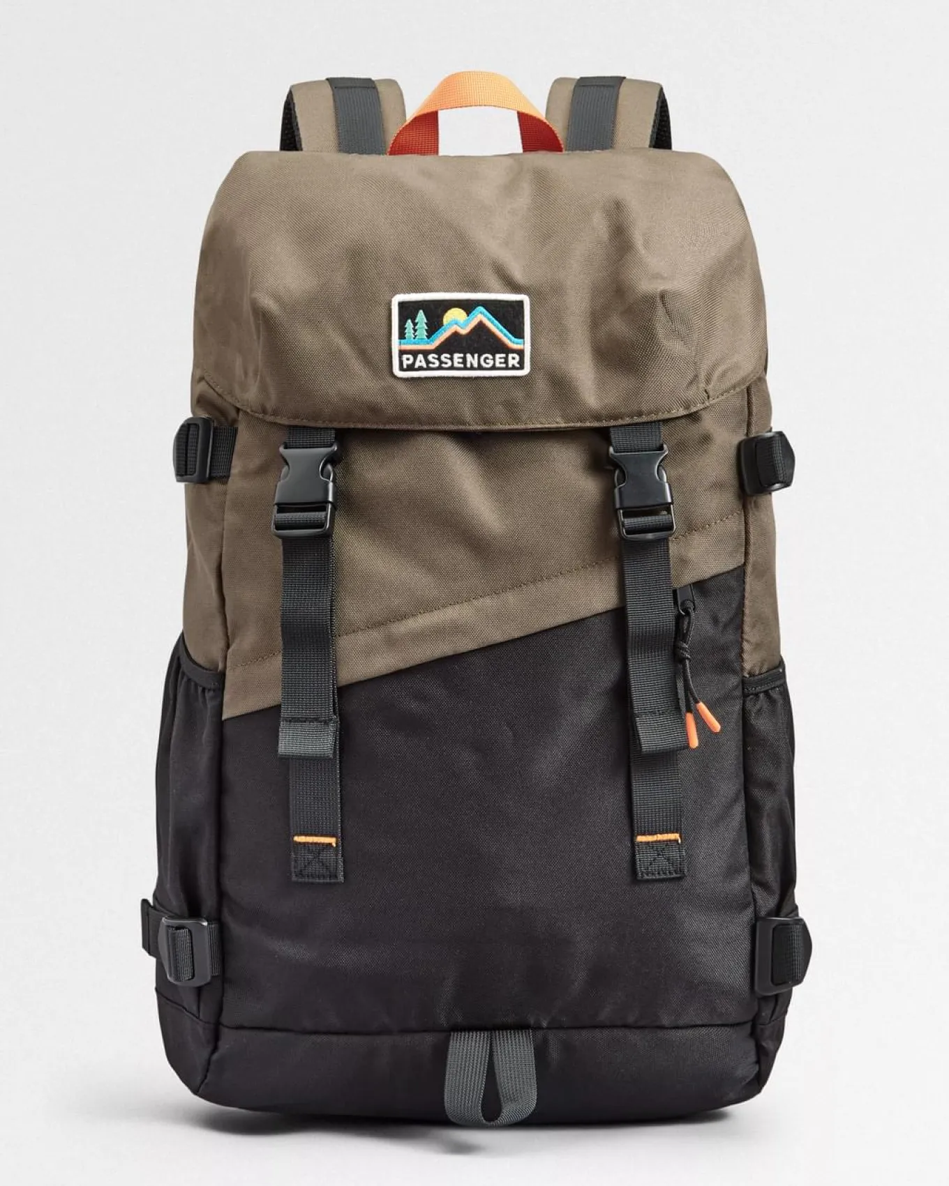 Boondocker Recycelter 26L Rucksack - Schwarz/Khaki