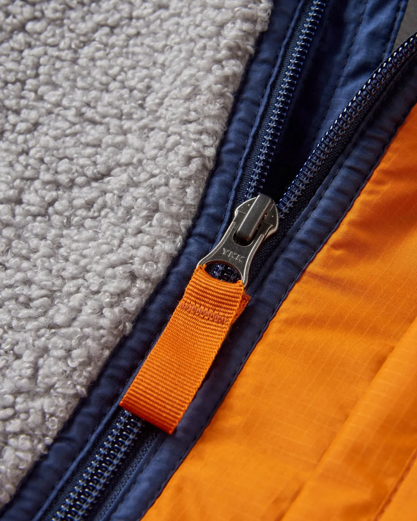 Born Explorer Recycled Polar-Lined Sherpa Fleece - Stahlgrau