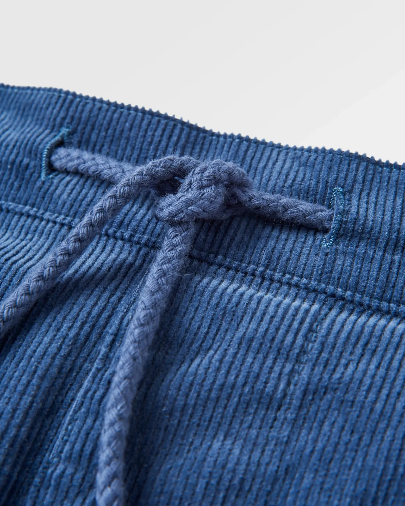 Compass Recycelte Cordhose - Dunkler Denim