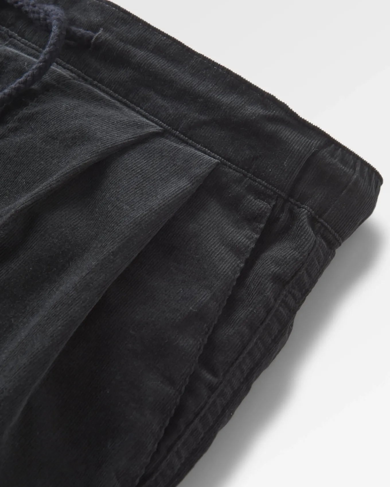 Compass Recycelte Cordhose - Schwarz