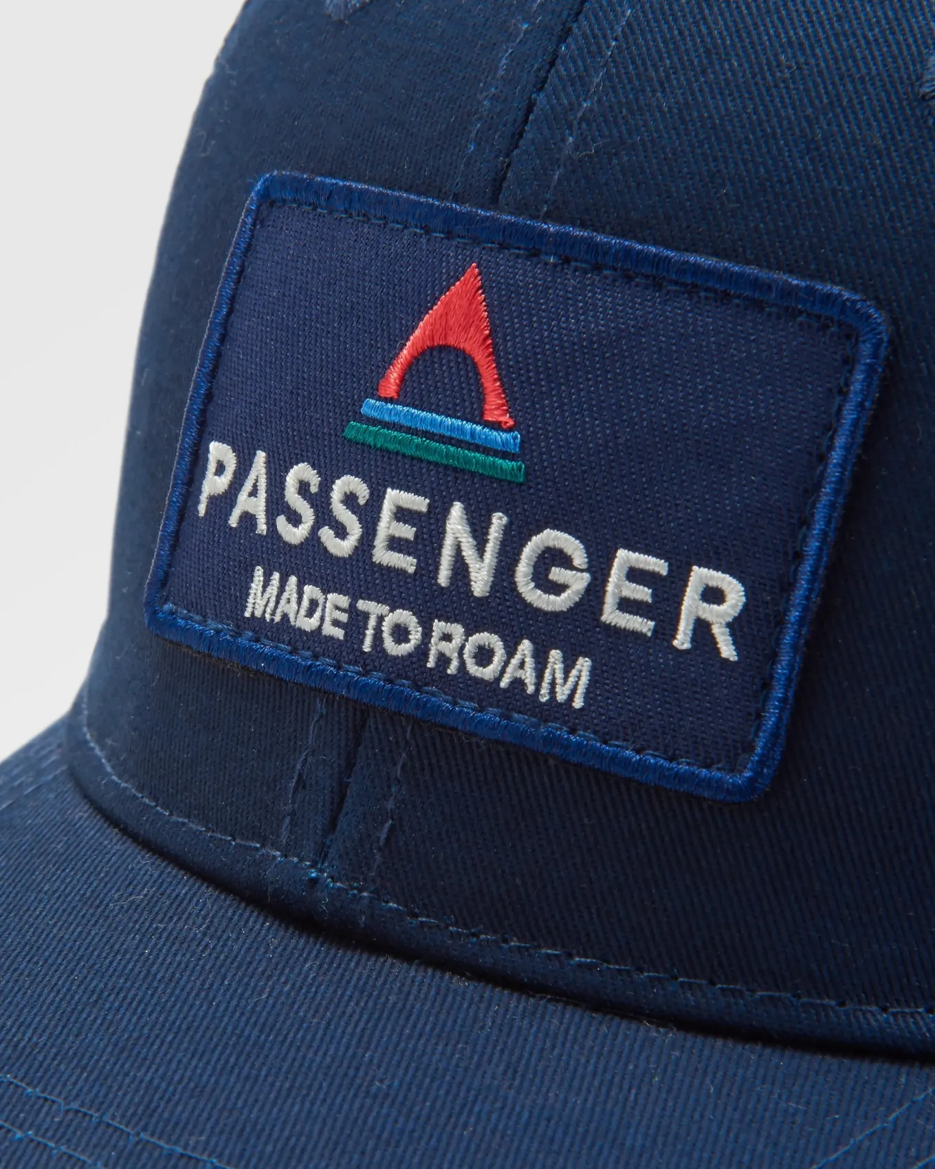 Core recycelte Baumwoll-Trucker-Kappe - Tiefes Marineblau