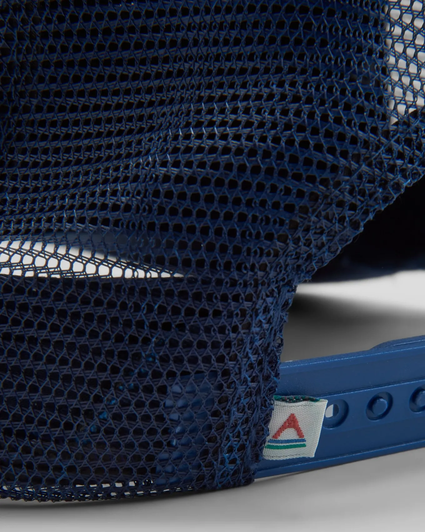 Core recycelte Baumwoll-Trucker-Kappe - Tiefes Marineblau