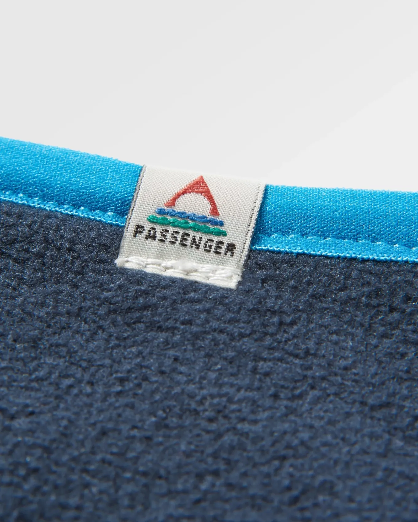Cosy recyceltes Polar-Fleece-Stirnband - Berg Geo Multi