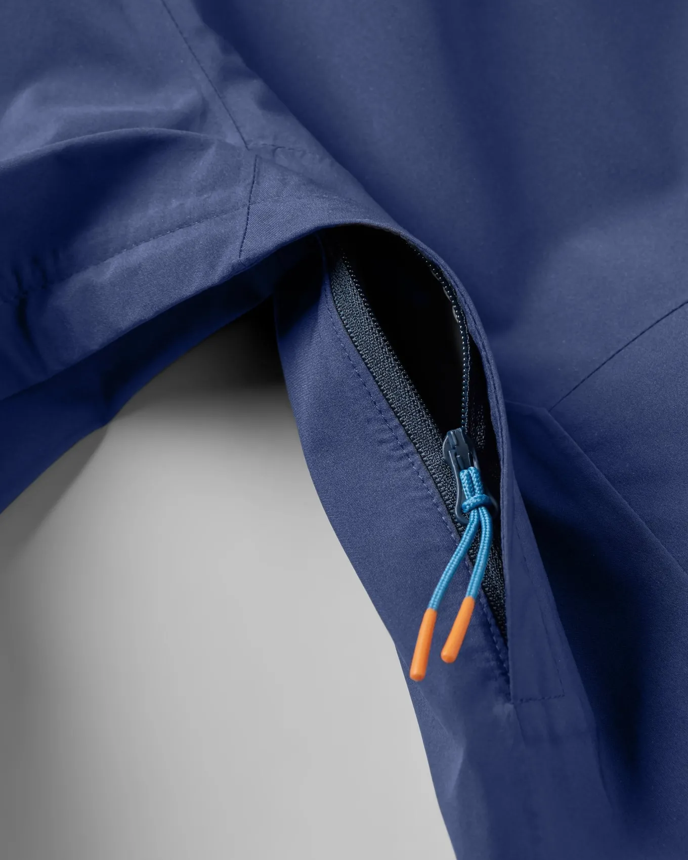 Downpour Recycelte Wasserdichte Jacke - Tiefes Marineblau