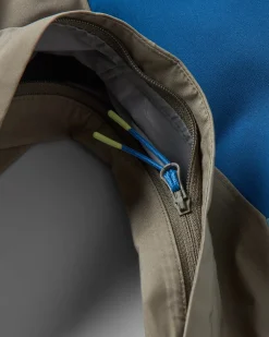 Downpour Recycelte Wasserdichte Jacke - Gezeitenblau/Arktis/Staubige Olive