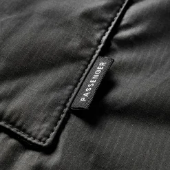 Escapism Recycelter Sherpa-gefütterter Surf Poncho - Schwarz