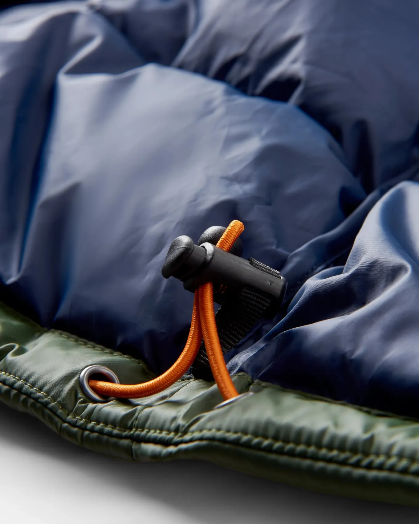 Flynn Recycelte Isolierjacke - Tannengrün