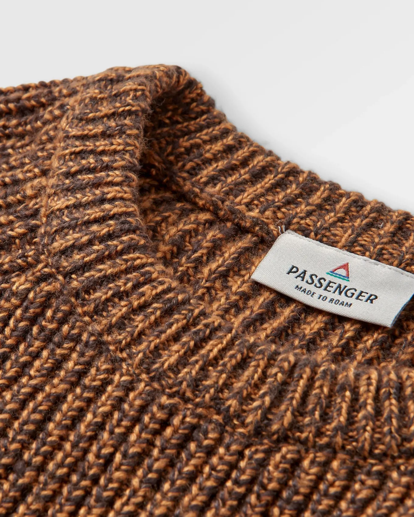 Fog Recycelter Gestrickter Pullover - Staubiges Ocker