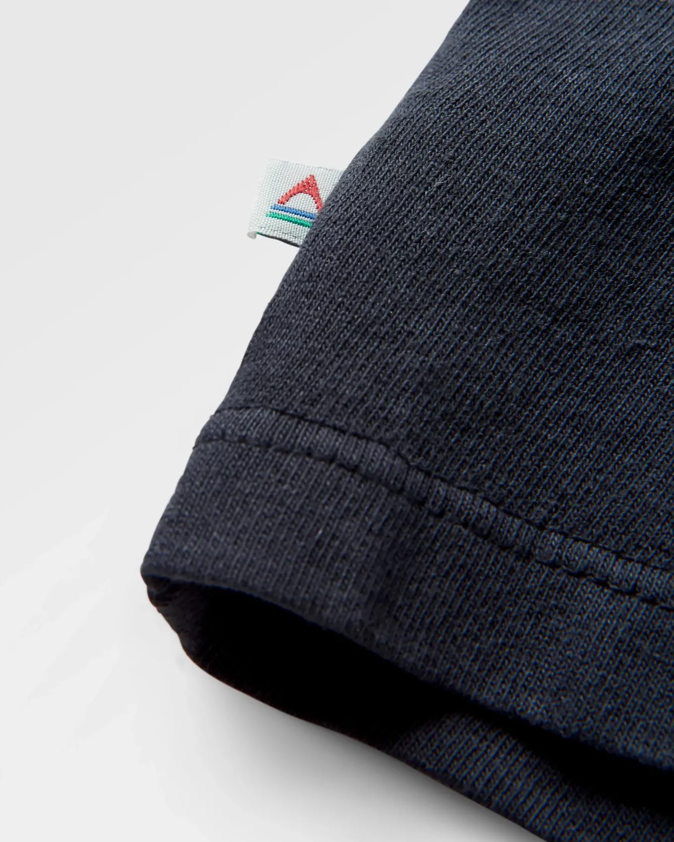Friday Collective Recyceltes Baumwoll-T-Shirt - Schwarz