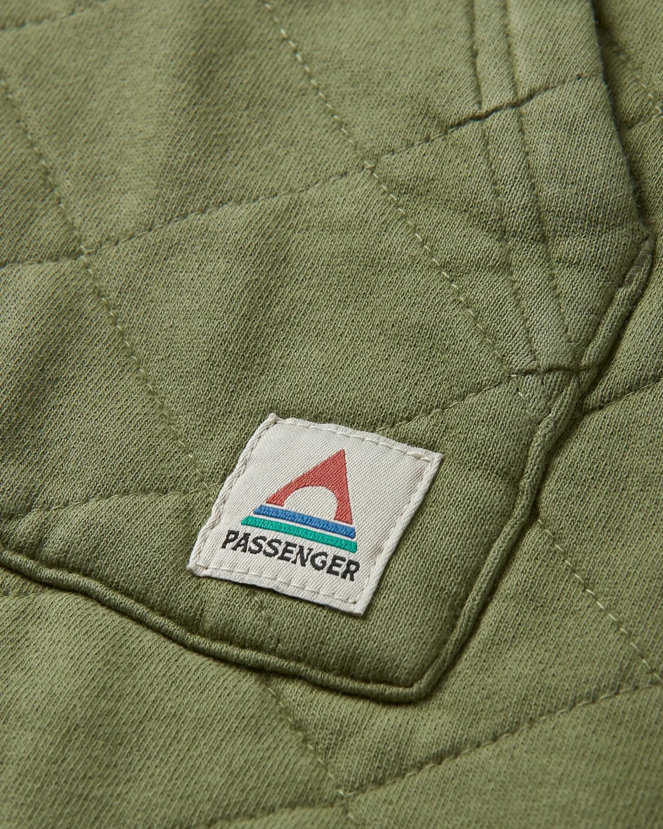 Getaway Recycelte Gesteppte Kapuzenjacke mit Reißverschluss - Khaki