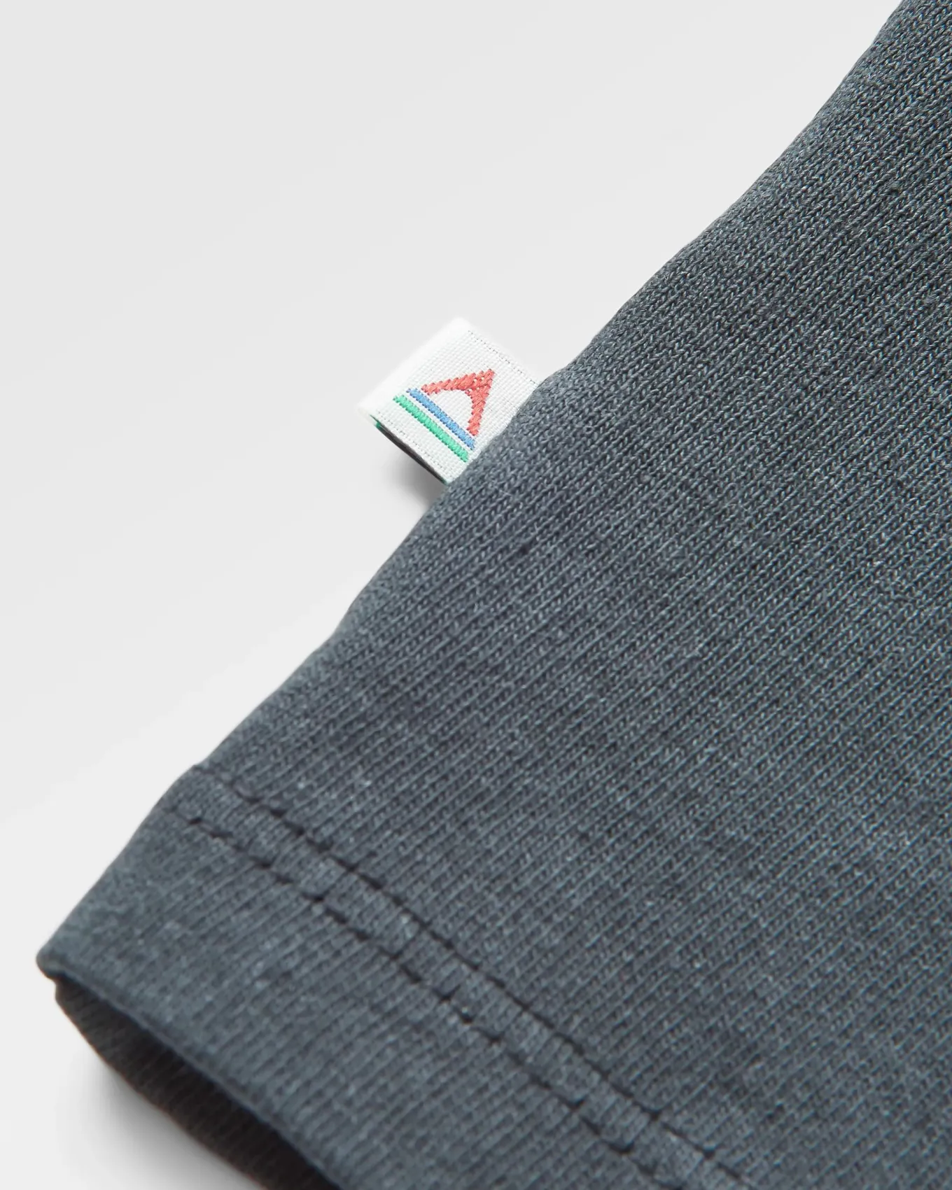 Klassisches T-Shirt aus recycelter Baumwolle - Schwarz