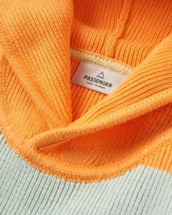 Moments Übergroßer Bio-Strickpullover mit Kapuze - Mehrfarbig gestreift