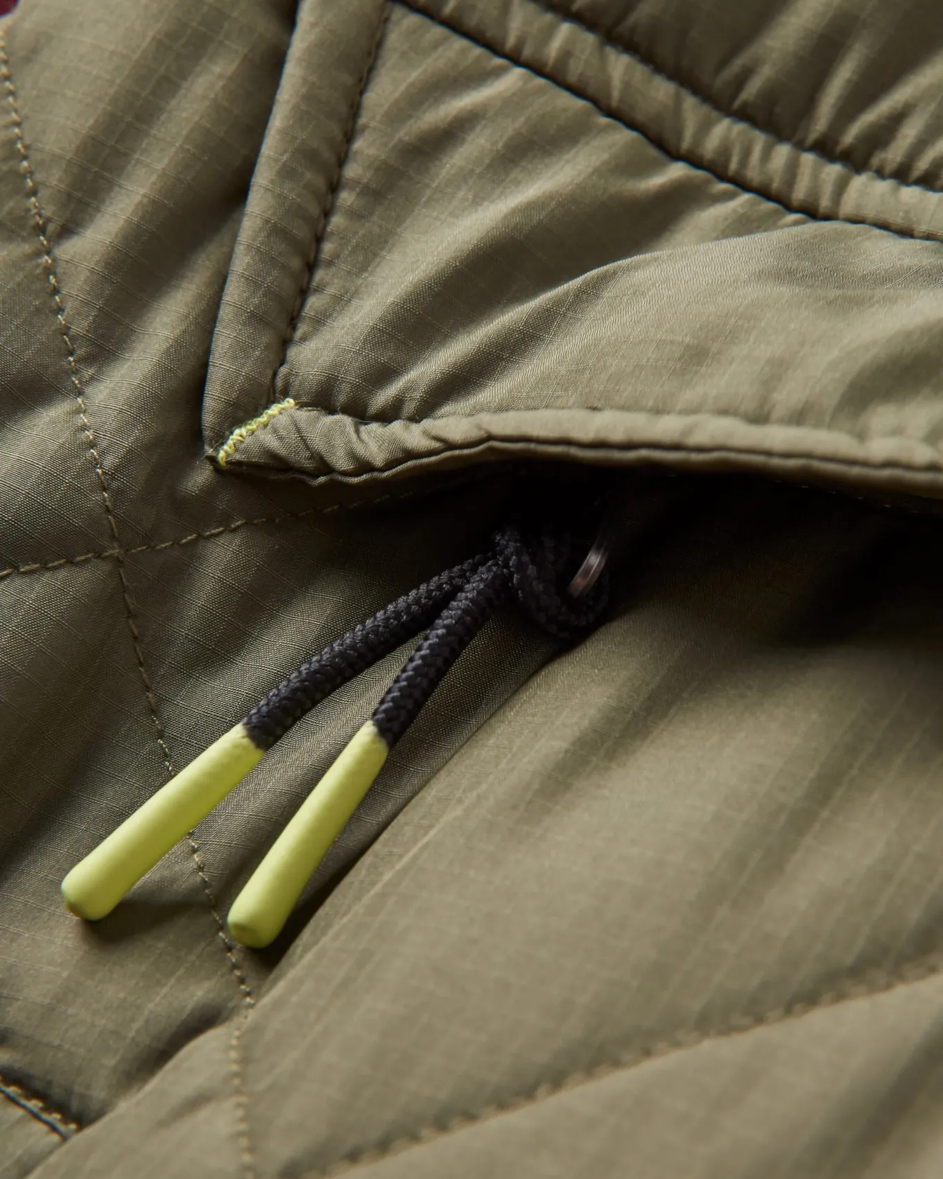 Ocean recycelte isolierte 1/2 Zip Jacke - Staubige Olive