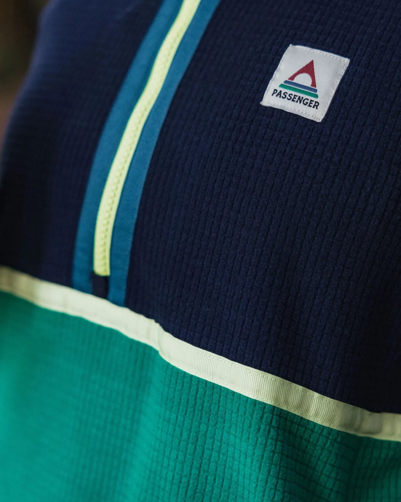 Off Trail recycelter Grid-Polarfleece - Sattes Marineblau/Grüner See