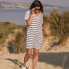 Olive übergroßes T-Shirt-Kleid aus recycelter Baumwolle - Marine Streifen