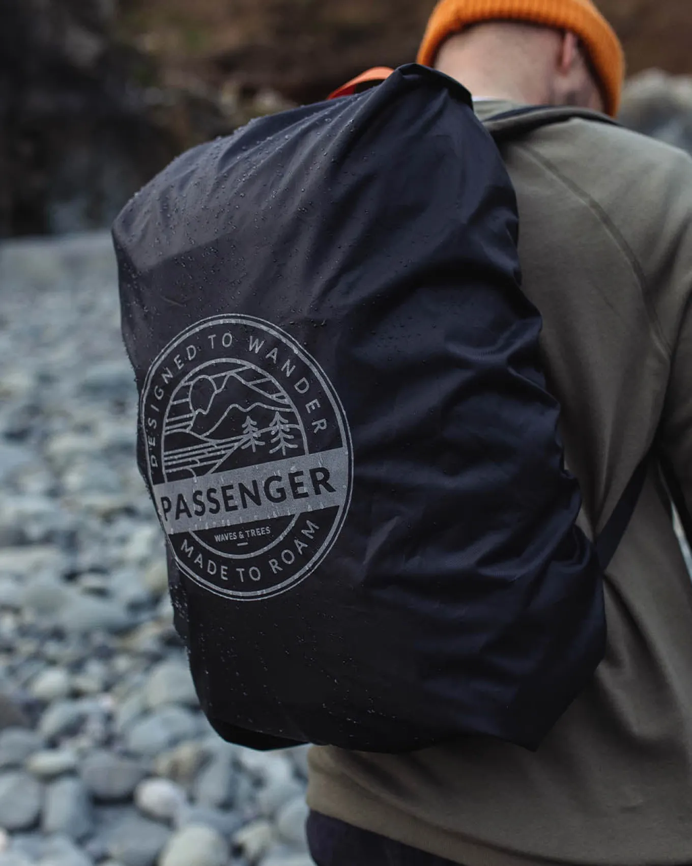 Recycelte wasserdichte Rucksackhülle (18-35L) - Schwarz