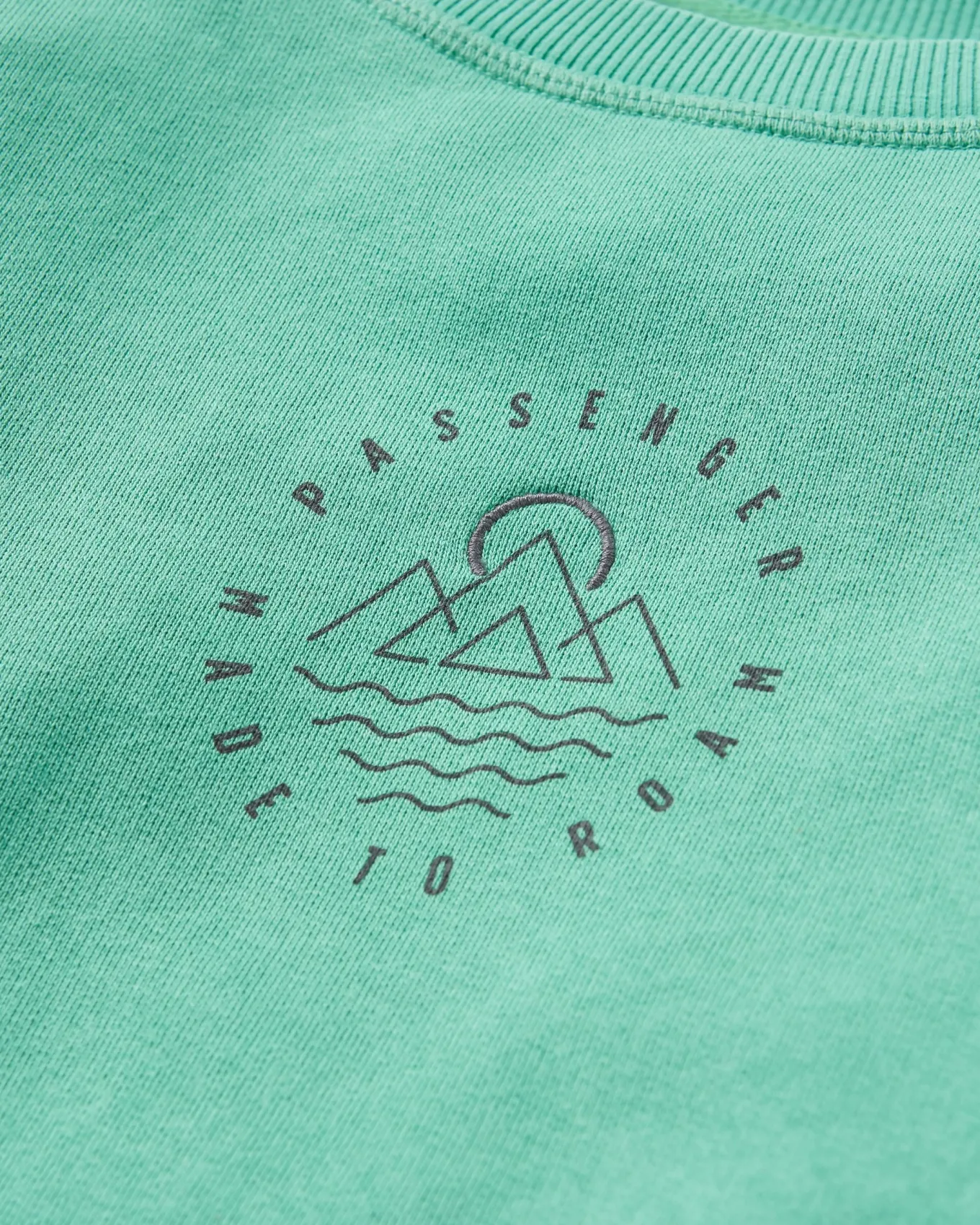 Remote Sweatshirt aus recycelter Baumwolle - Grüne Fichte