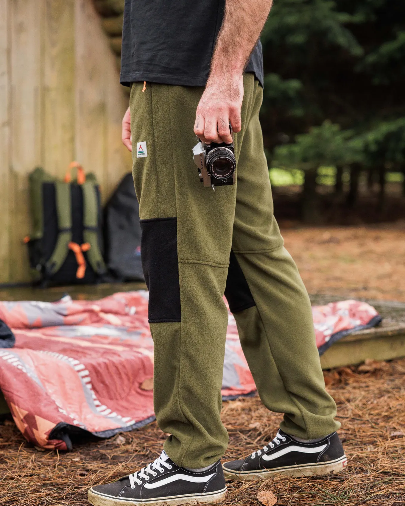 Set off recycelter Polar-Fleece-Jogger - Echtes Schwarz/ Khaki