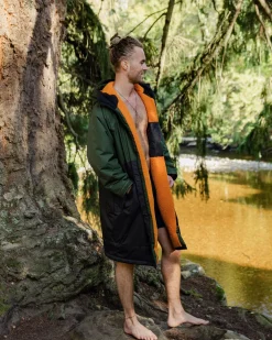 Tempest Recycelter Wasserdichter Surf-Poncho - Tannengrün/ Schwarz