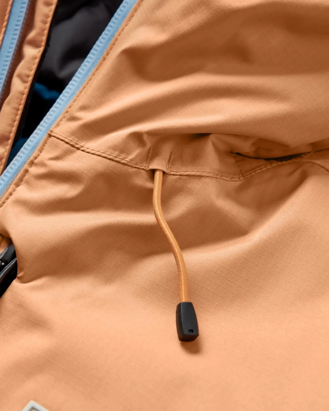 Terrain isolierte wasserabweisende Jacke - Korsarblau/Aprikose