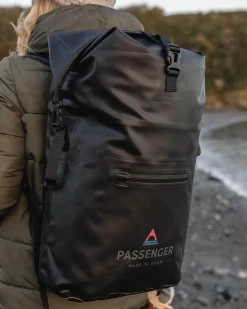 Tide Rucksack aus recyceltem Trockensack 25L - Schwarz