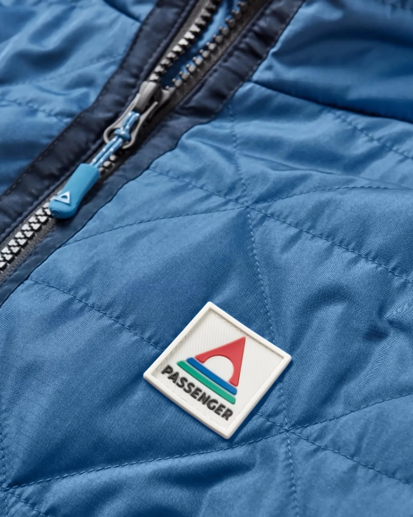 Trace Recycelte Thermore® Isolierte Jacke - Dunkelblau/Aprikose