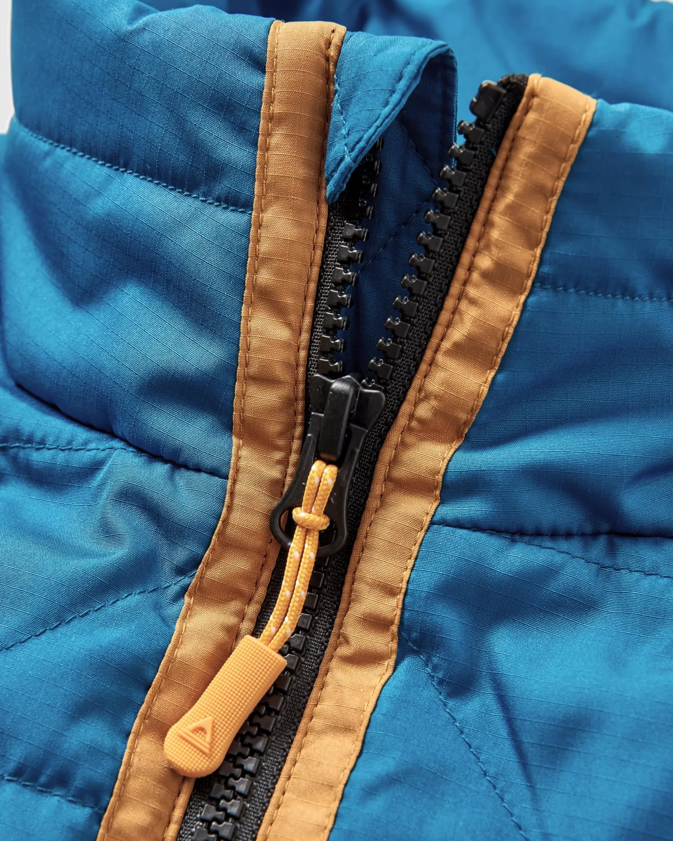 Trace Recycelte Thermore® Isolierte Jacke - Korsarblau/ Dschungelgrün