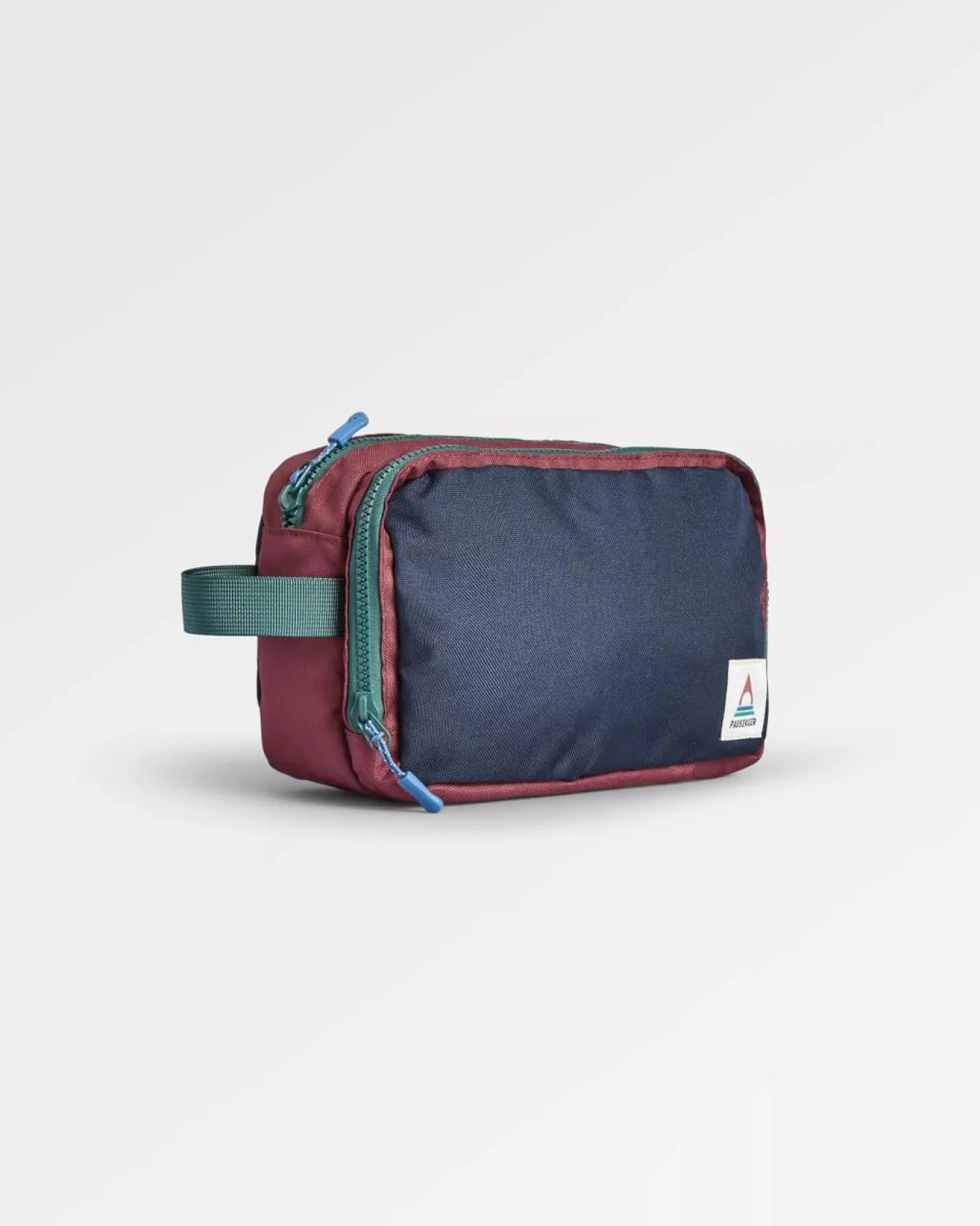 Travel Waschtasche aus recyceltem Material - Samba/ Tiefes Marineblau