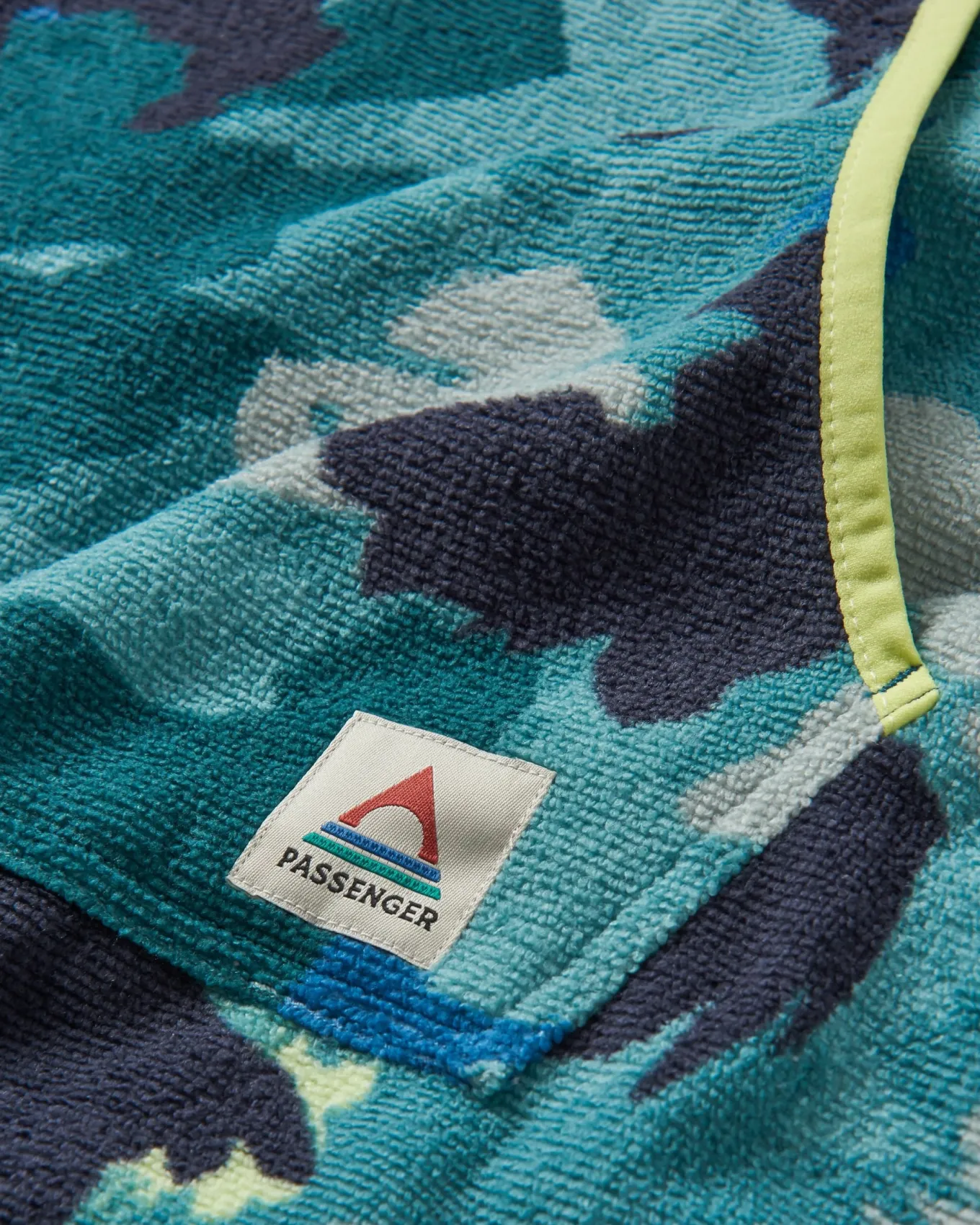 Tulum Recycelter Handtuch-Poncho - Alpine Camo Khaki