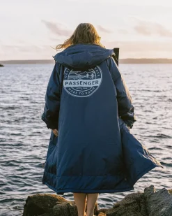 Waves Recycelter Sherpa Gefütterter Surf-Poncho - Tiefes Marineblau