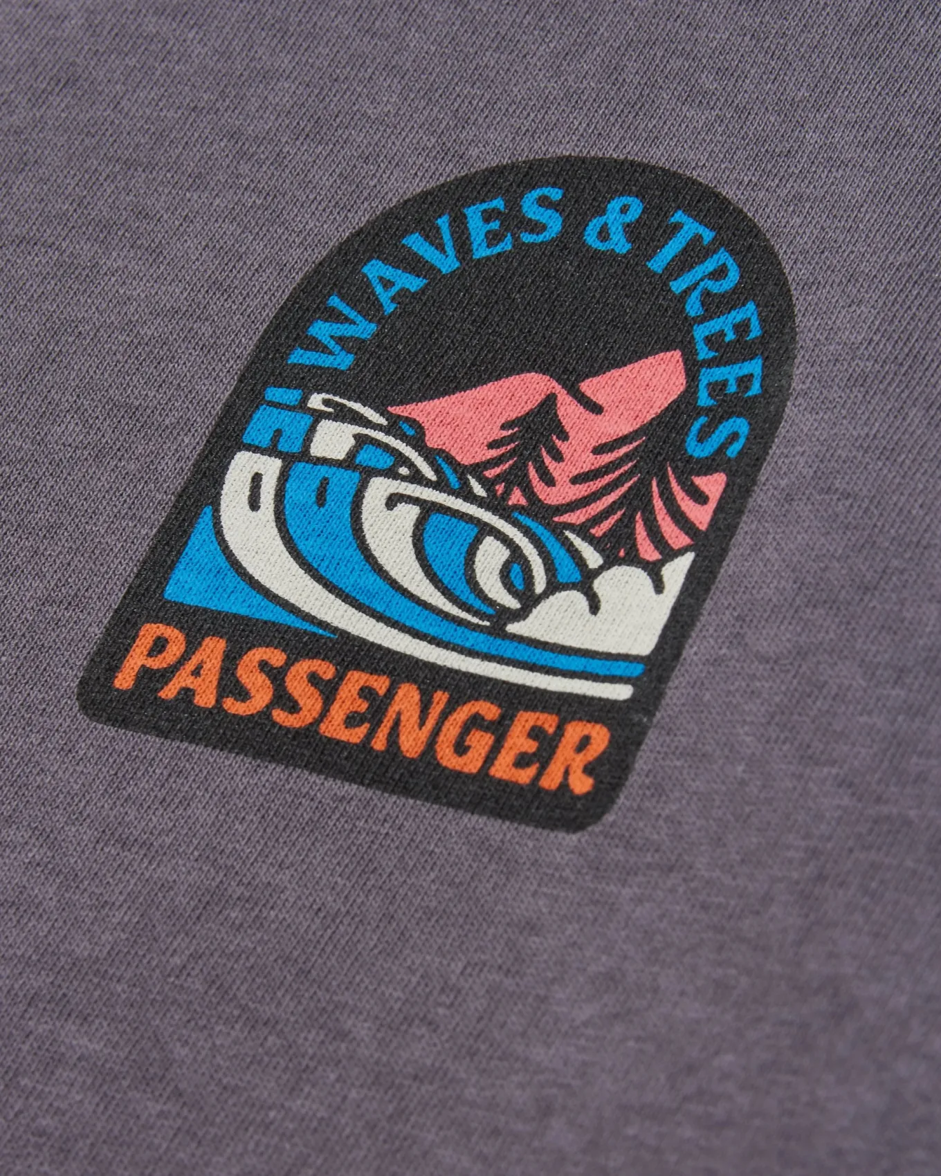 Waves u0026 Trees Recyceltes Langarmshirt - Holzkohle