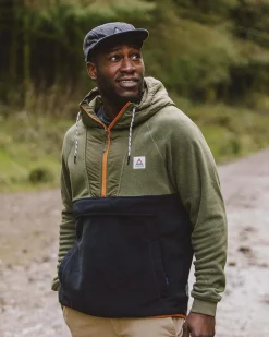 Woodland Kapuzenpullover mit 1/2 Reißverschluss aus recyceltem Polarfleece - Echtes Schwarz/ Khaki